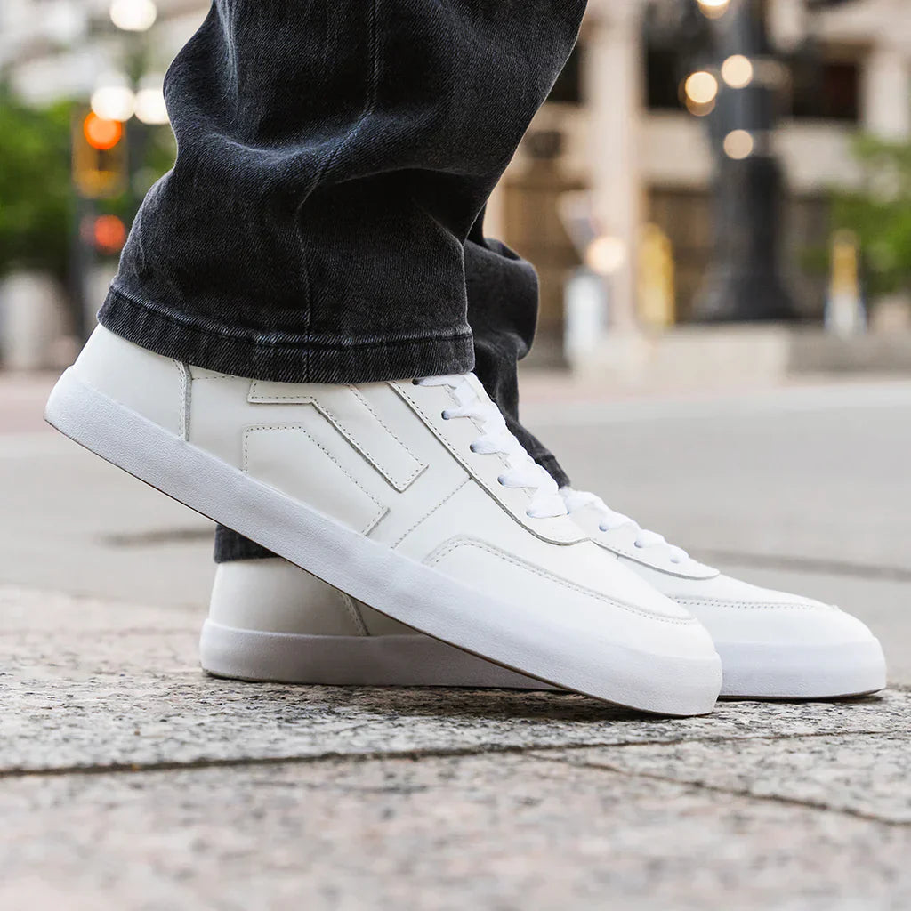 Valentine’s Day Gift Ideas for Him: Barefoot Shoes for Better Movement