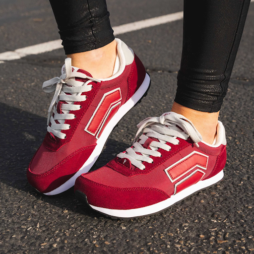 Burgundy zero drop RUNNER V1 shoes from Splay promoting natural foot alignment and bold style for advocacy.