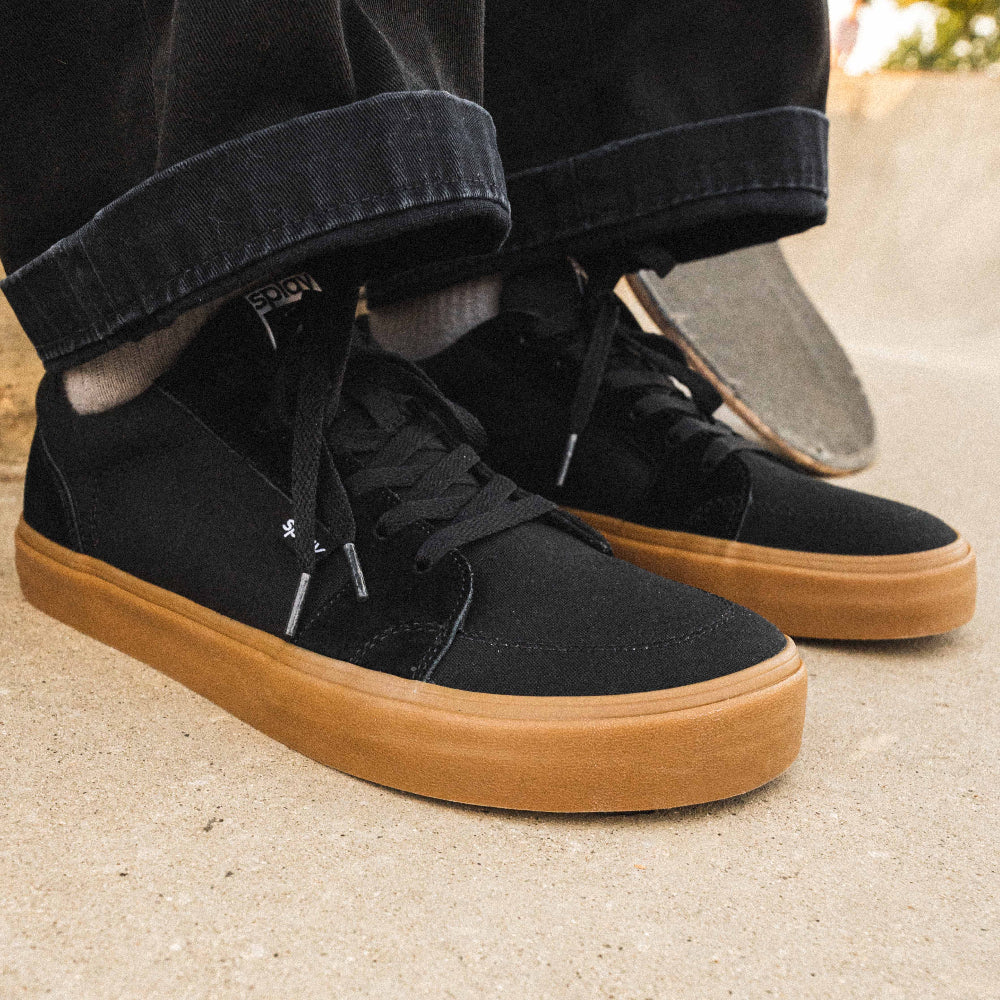 REV LT (Low-Top): Low-top barefoot skate shoes with foot-shaped freedom