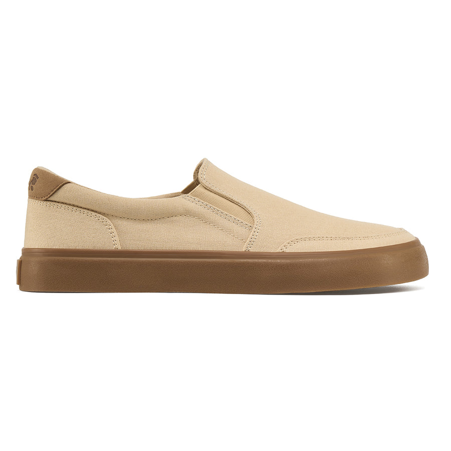 Streetstyle Slip-On Sand shoes in beige with a relaxed slip-on design, ideal for casual summer wear.