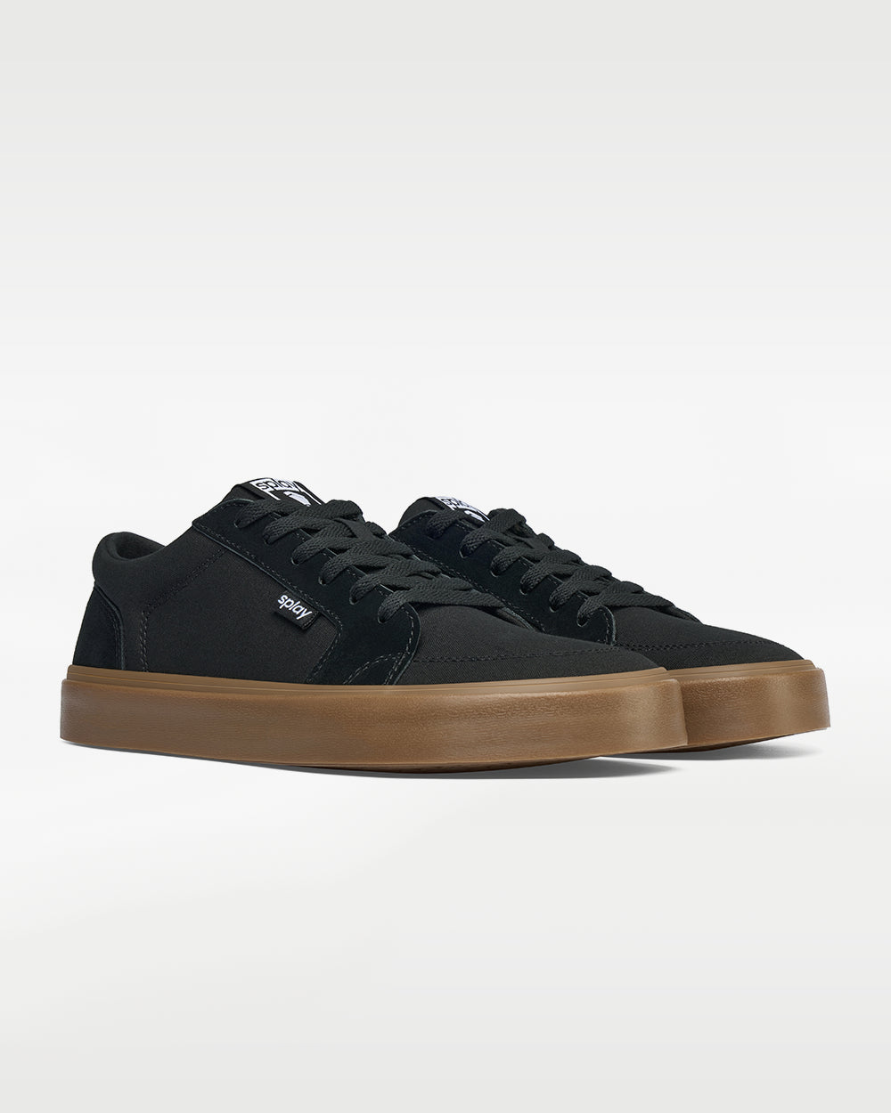 Splay REV LT Original Amsterdam barefoot shoes — low-top skate shoe, pair in an angled three-quarter view from the front
