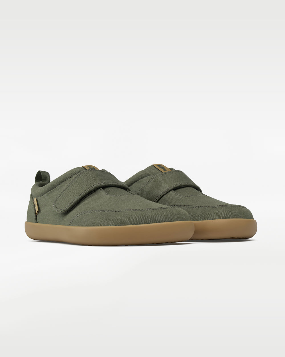 Splay Explore Kids Pine barefoot shoes — kids' low-top shoe with a hook-and-loop strap, pair in an angled three-quarter view from the front